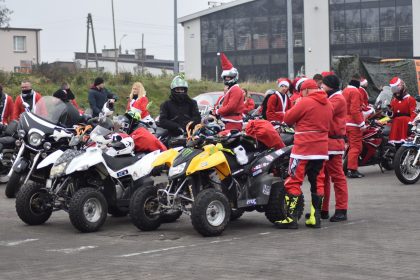 Mikołajkowa parada „Moto Mikołaje”