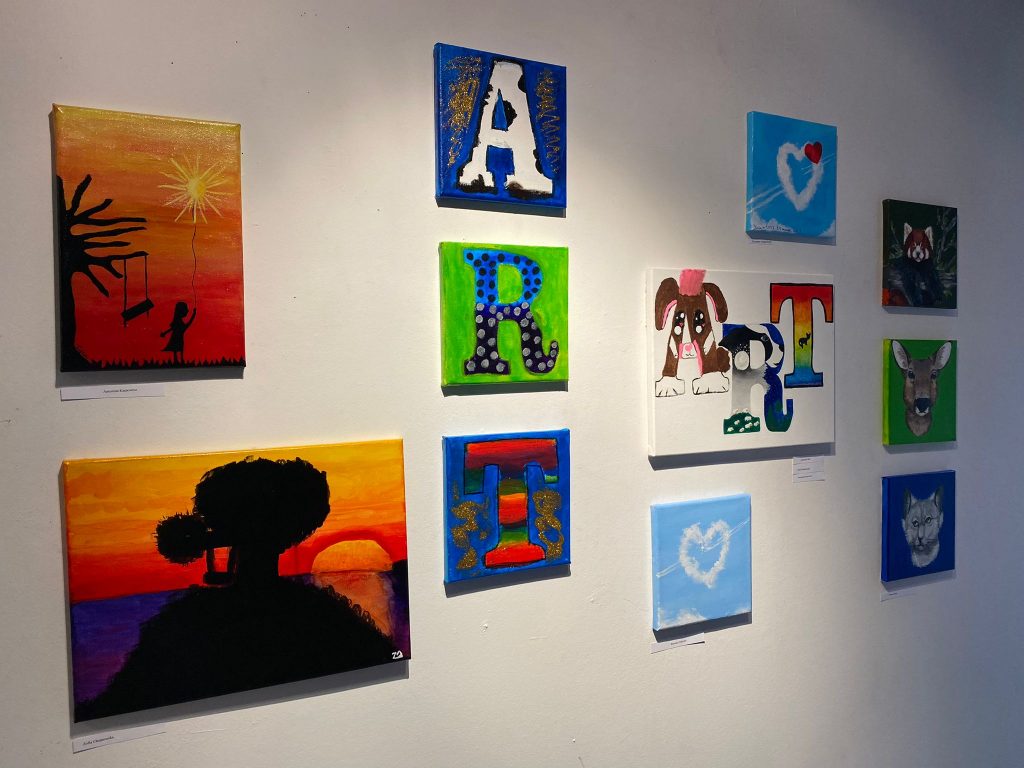 Świat Młodych Artystów – wystawa dziecięcej pracowni malarskiej