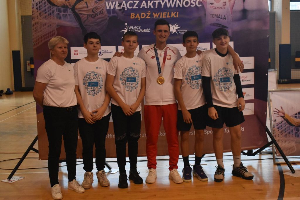 Trening z olimpijczykiem Dawidem Tomalą na hali MOSiR