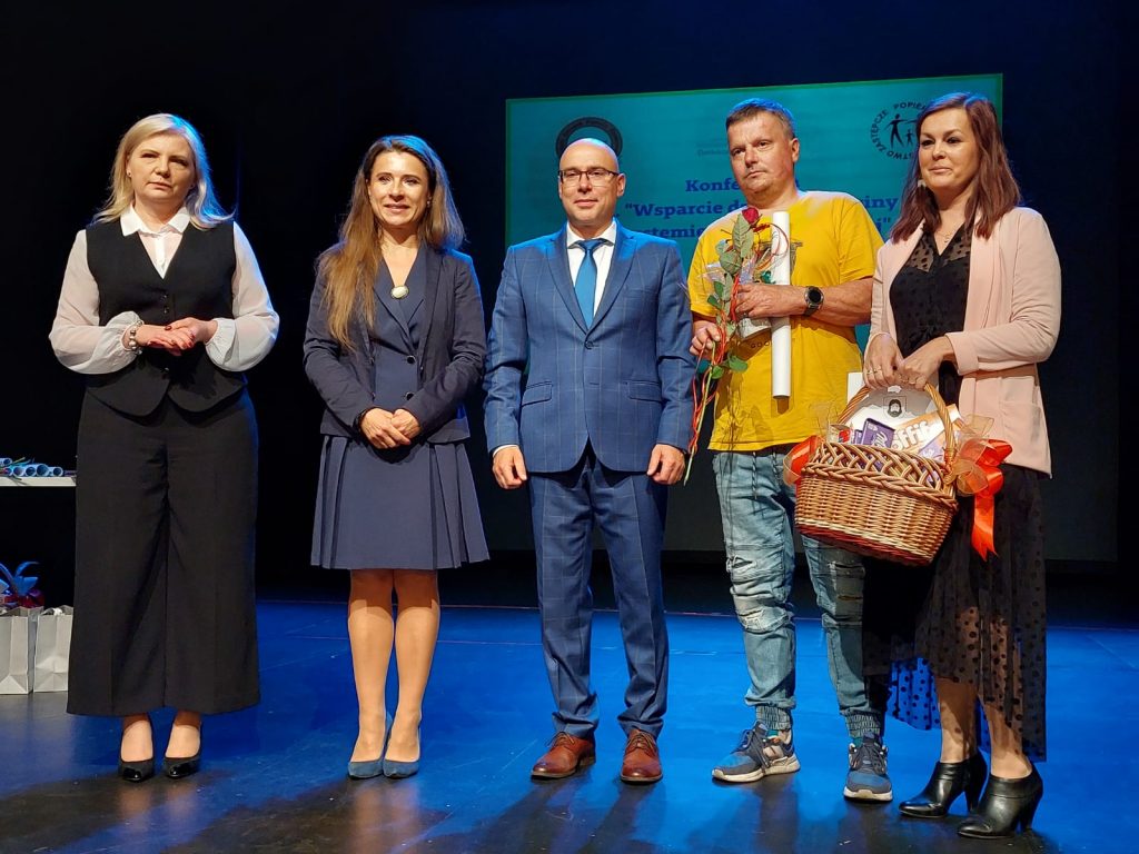 Konferencja pn. „Wsparcie dziecka i rodzin w systemie pieczy zastępczej” 2022