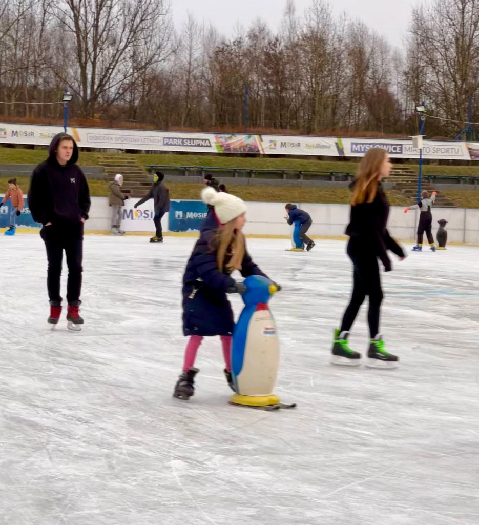 Otwarcie lodowiska w Parku Słupna