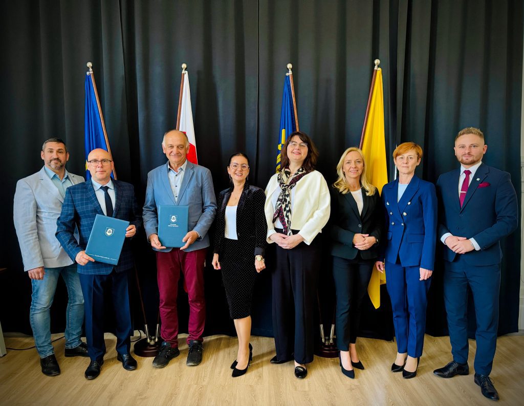 Podpisanie umów na realizację sześciu inwestycji