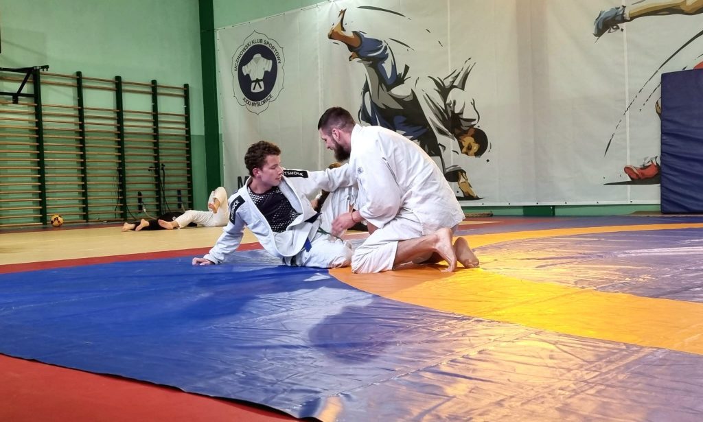 Trening kadry Śląska w ju-jitsu w hali MOSiR na ul. Jasińskiego