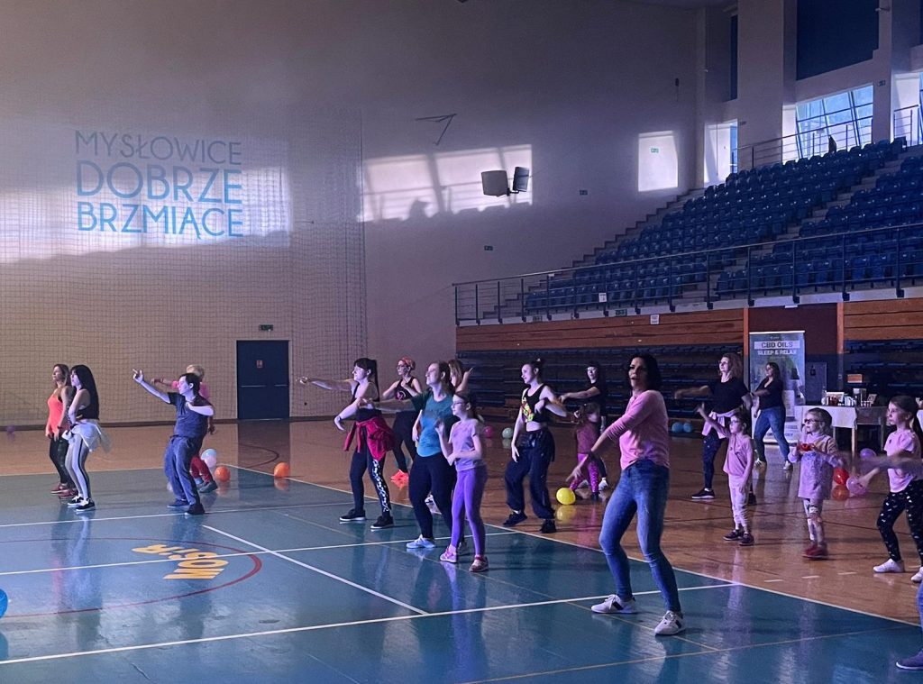 Pomagamy tańcząc – hala MOSiR, Bończyk