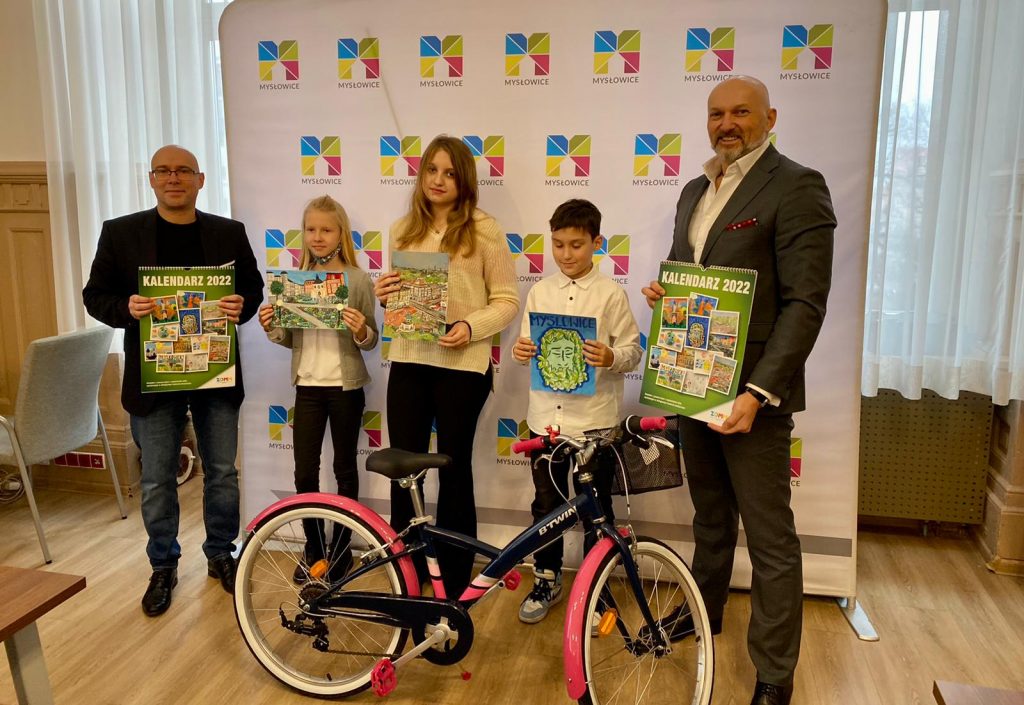 Wręczenie nagród za udział w Konkursie plastycznym – ekologiczny kalendarz 2022