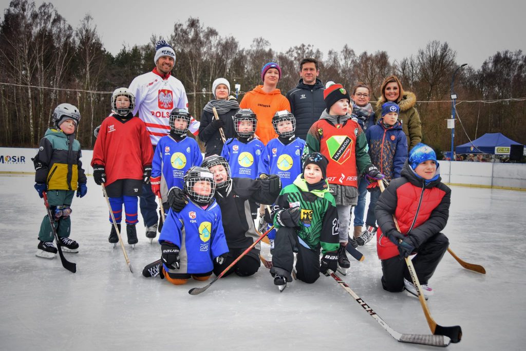 Trening hokeja z Mariuszem Czerkawskim w Parku Słupna