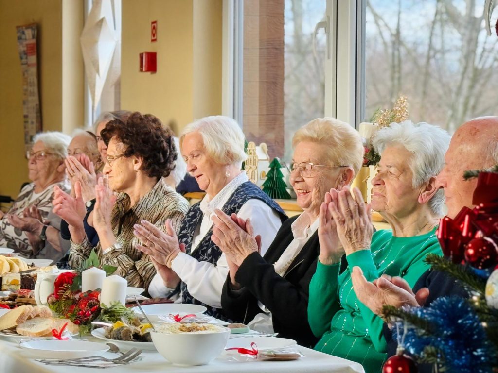 Spotkanie wigilijne w Ośrodku Rehabilitacyjno-Opiekuńczym