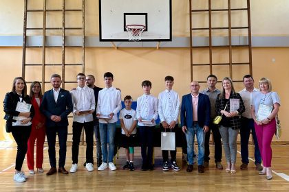 Podziękowania dla uczniów Szkoły Podstawowej nr 15 za reakcję i udzielenie pierwszej pomocy poszkodowanemu mysłowiczaninowi