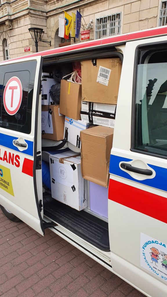 Przekazanie drugiej karetki do ukraińskiego miasta Tłumacz