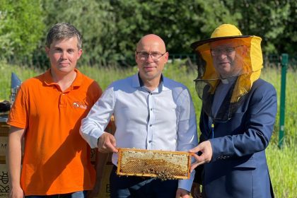 Oficjalne otwarcie miejsko-parafialnej pasieki edukacyjnej z projektu Miodowe Mysłowice