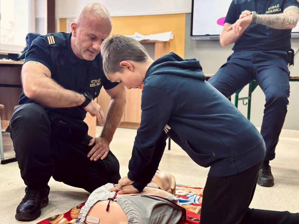 Zajęcia z pierwszej pomocy w Szkole Podstawowej nr 14