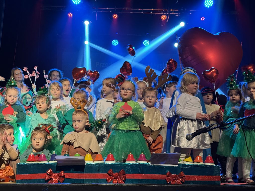 Jasełka bożonarodzeniowe w MOKu – Przedszkole nr 4