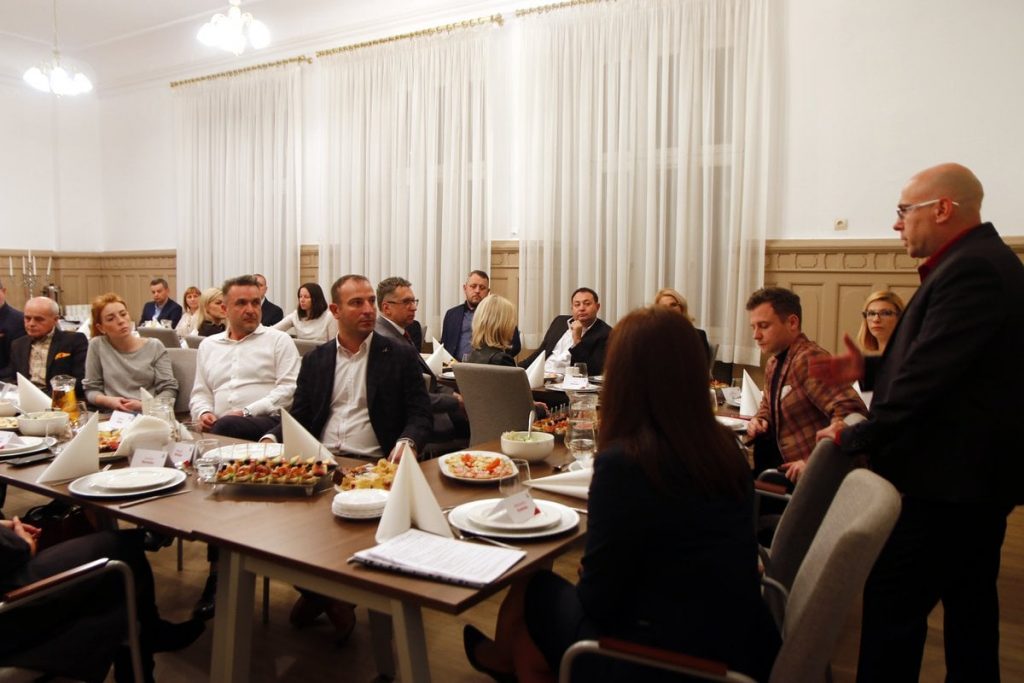 Komunikat ws. zwolnienia z koncesji