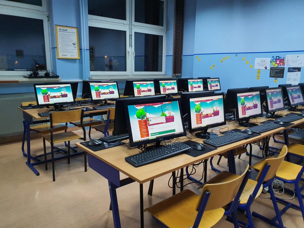 Terminalowa pracownia komputerowa w Szkole Podstawowej nr 17