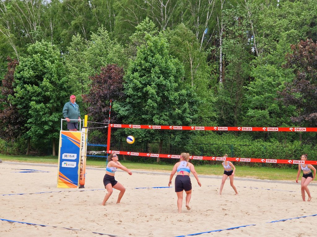 Półfinały Mistrzostw Śląska w siatkówce plażowej