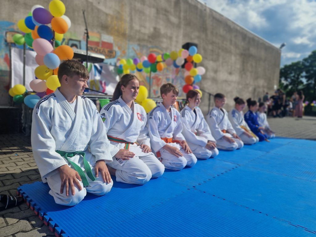 Festyny rodzinne w DPS, SP3, P5, P8