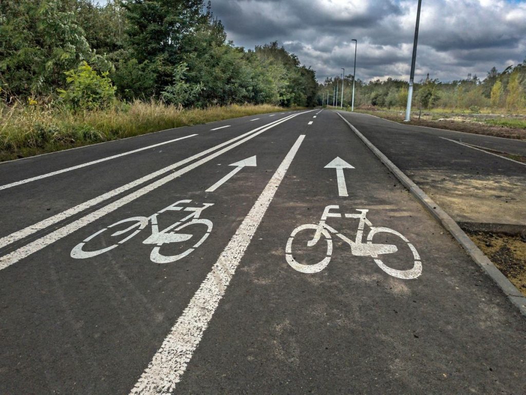 Dofinansowanie do nabycia prawa użytkowania wieczystego nieruchomości gruntowych niezbędnych pod budowę Velostrady w ramach zadania pn. „Velostrada nr 9 – Mysłowice – Jaworzno – Sosnowiec – na terenie Miasta Mysłowice”.